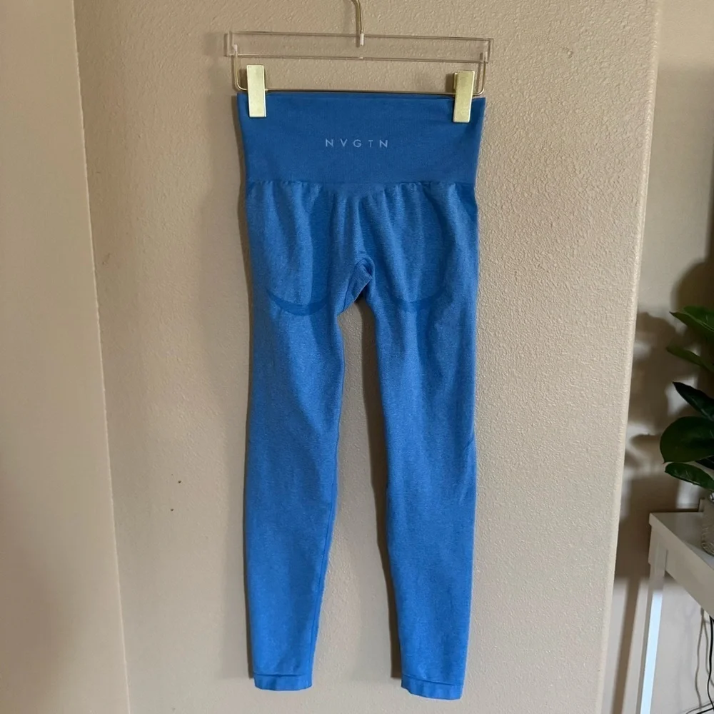 NVGTN Ocean Blue Curve Seamless Leggings Women’s size Small